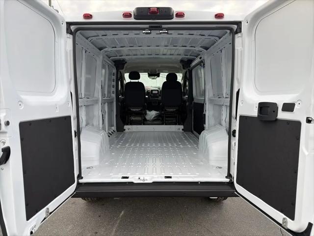 2026 Ram ProMaster Cargo Van Tradesman Low Roof 136" WB w/Pass Seat