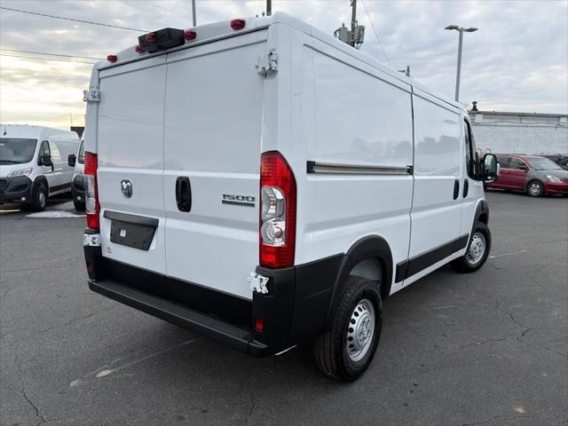 2026 Ram ProMaster Cargo Van Tradesman Low Roof 136" WB w/Pass Seat