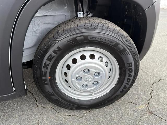 2026 Ram ProMaster Cargo Van Tradesman Low Roof 136" WB w/Pass Seat