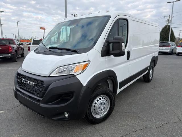 2026 Ram ProMaster Cargo Van Tradesman Low Roof 136" WB w/Pass Seat
