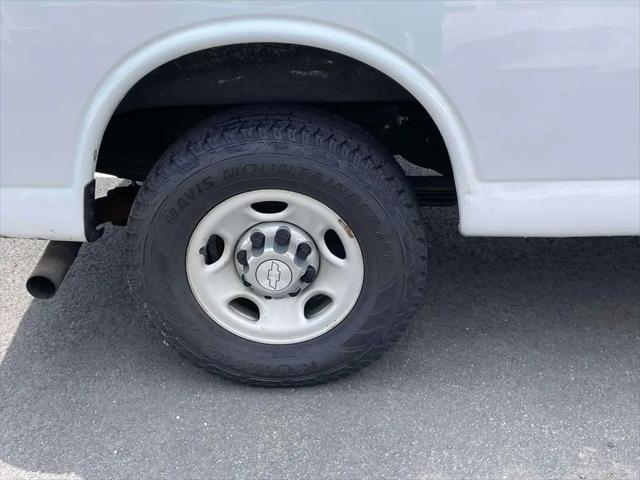 2020 Chevrolet Express Passenger RWD 3500 Extended Wheelbase LT