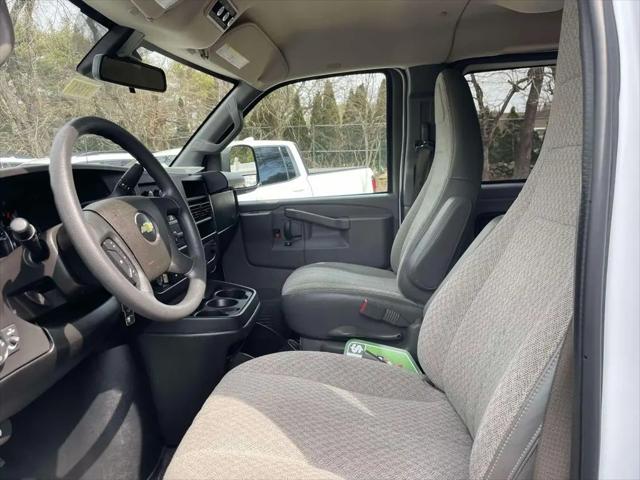 2020 Chevrolet Express Passenger RWD 3500 Extended Wheelbase LT