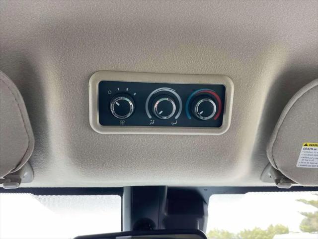 2020 Chevrolet Express Passenger RWD 3500 Extended Wheelbase LT