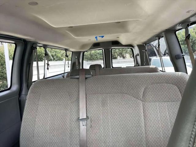 2020 Chevrolet Express Passenger RWD 3500 Extended Wheelbase LT