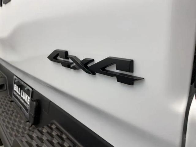 2026 Ram 1500 Rebel Crew Cab 4x4 5'7" Box