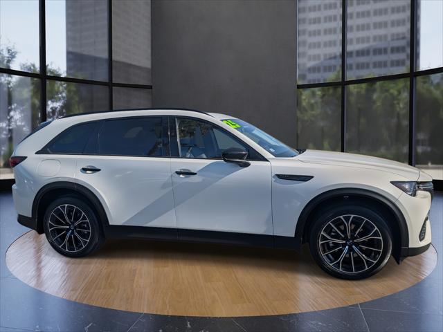 2025 Mazda CX-70 Premium Package