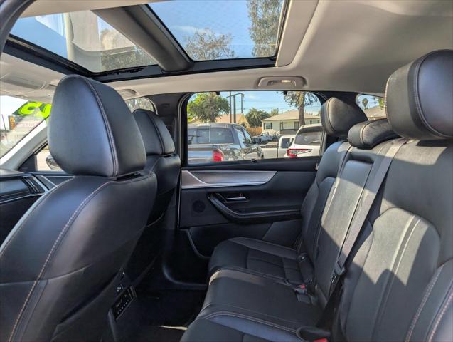 2025 Mazda CX-70 Premium Package