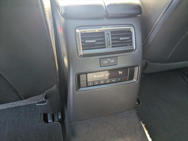2025 Mazda CX-70 Premium Package