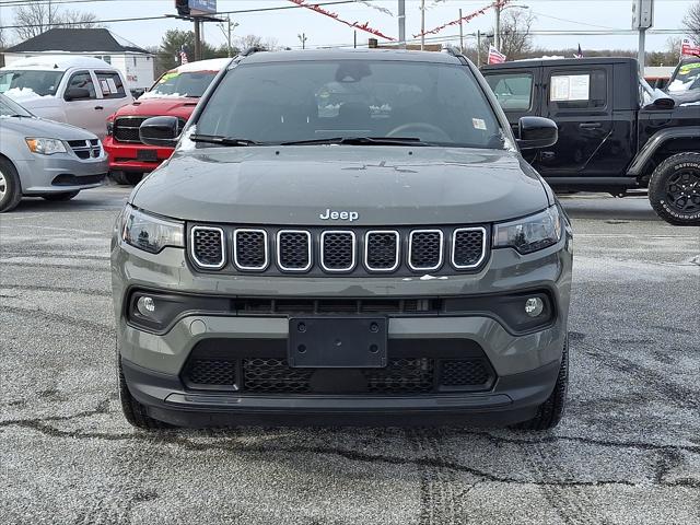 2023 Jeep Compass Latitude Lux FWD