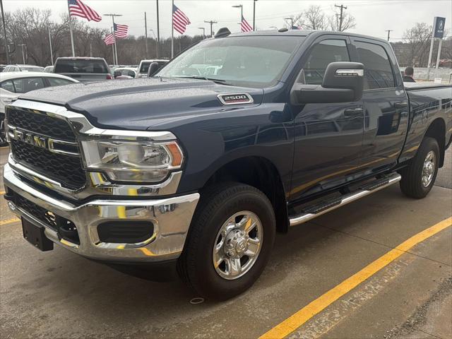 2024 RAM 2500 Tradesman Crew Cab 4x4 64 Box