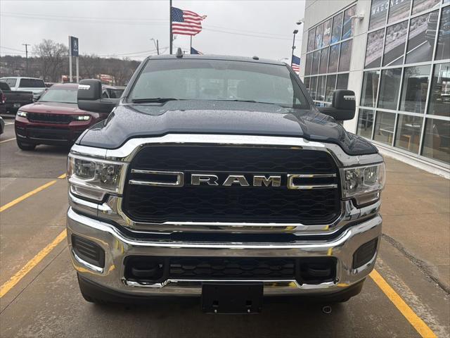 2024 RAM 2500 Tradesman Crew Cab 4x4 64 Box