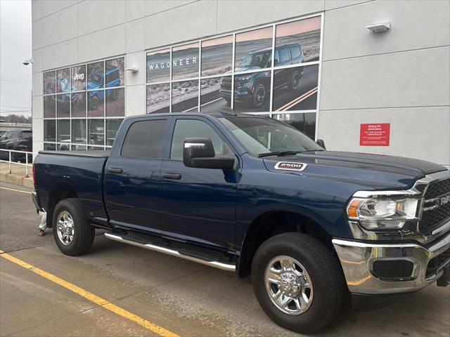 2024 RAM 2500 Tradesman Crew Cab 4x4 64 Box