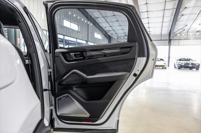 2022 Porsche Cayenne Turbo GT