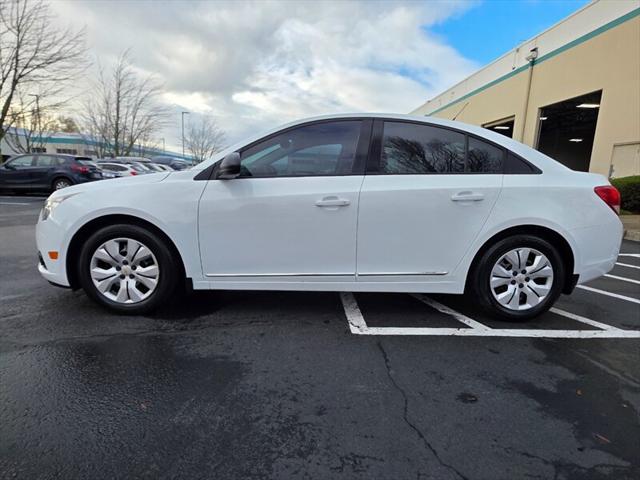 2013 Chevrolet Cruze LS Auto