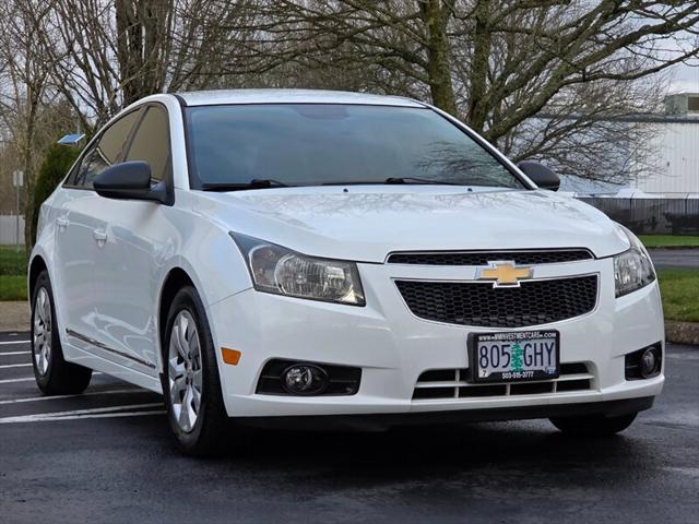 2013 Chevrolet Cruze LS Auto