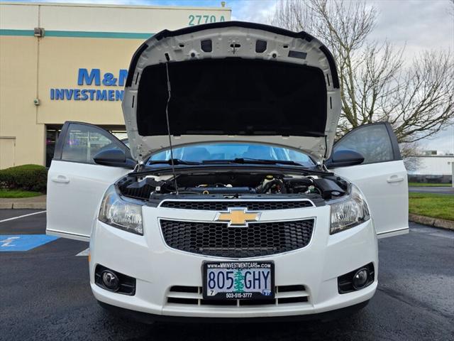 2013 Chevrolet Cruze LS Auto