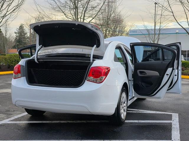 2013 Chevrolet Cruze LS Auto