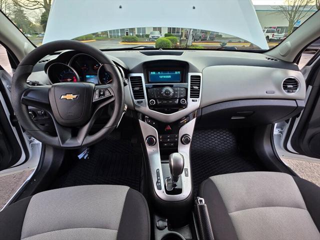 2013 Chevrolet Cruze LS Auto