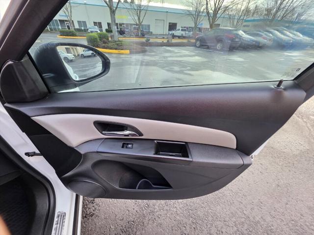 2013 Chevrolet Cruze LS Auto