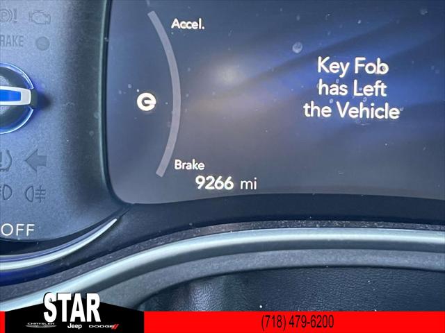 2023 Chrysler Pacifica Hybrid Touring L