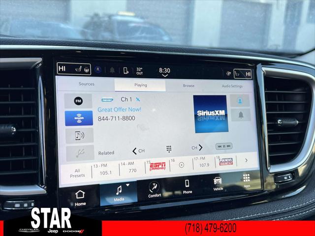 2023 Chrysler Pacifica Hybrid Touring L