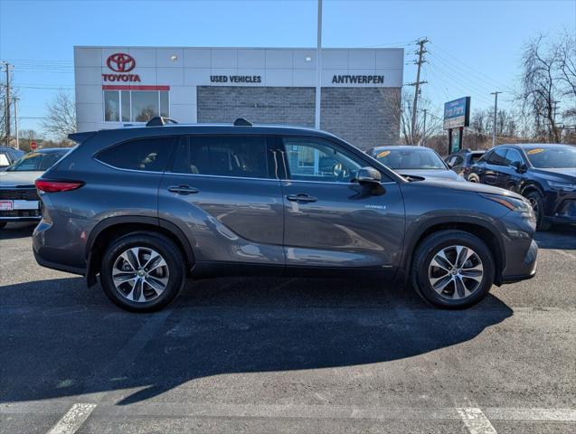 2021 Toyota Highlander Hybrid XLE