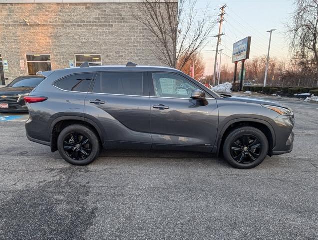 2021 Toyota Highlander Hybrid XLE