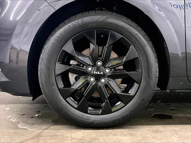 2024 Kia Carnival MPV SX