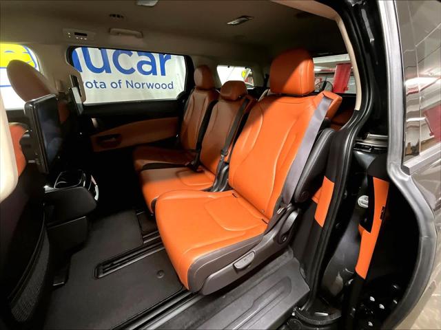 2024 Kia Carnival MPV SX
