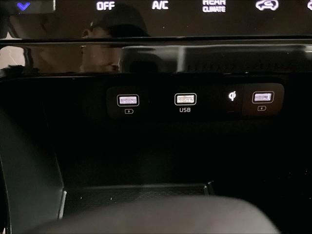 2024 Kia Carnival MPV SX