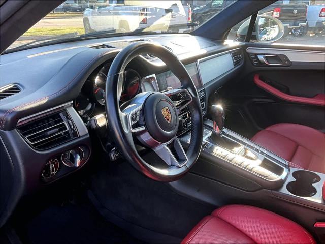 2021 Porsche Macan Turbo