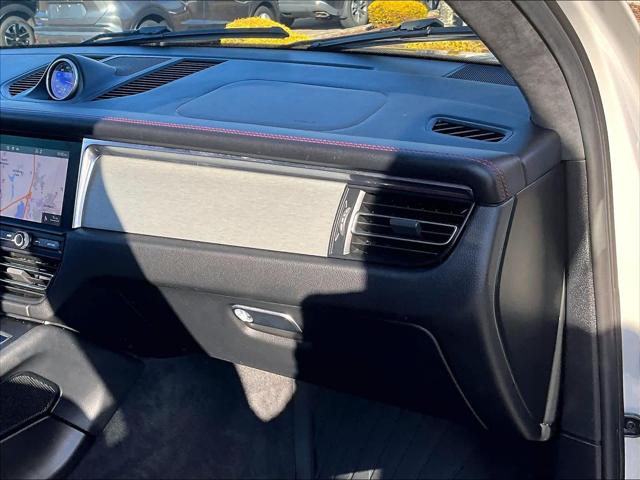 2021 Porsche Macan Turbo