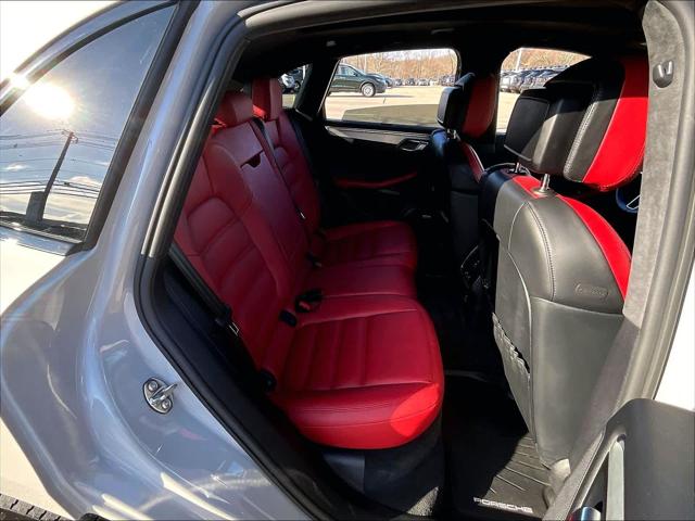 2021 Porsche Macan Turbo