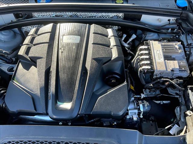 2021 Porsche Macan Turbo