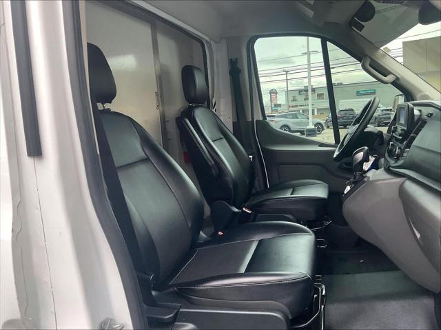 2022 Ford Transit Cutaway Unknown