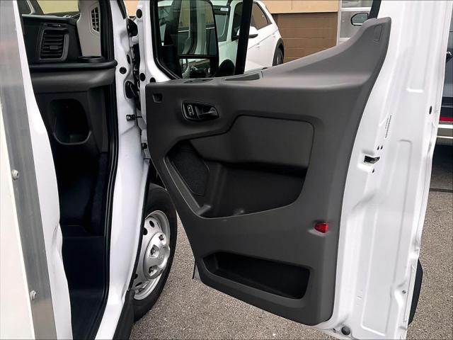2022 Ford Transit Cutaway Unknown