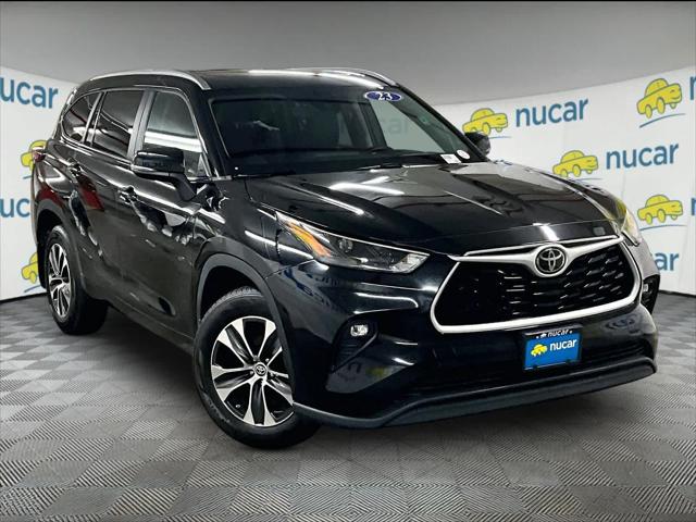 2023 Toyota Highlander XLE for sale in Norwood, MA