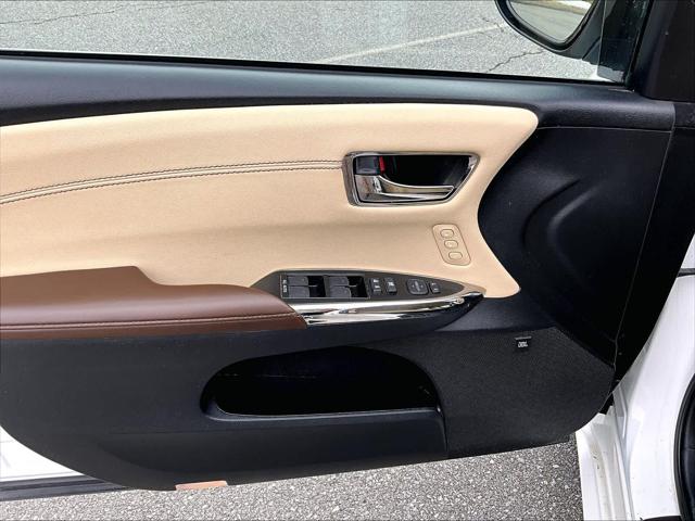 2018 Toyota Avalon Hybrid Limited