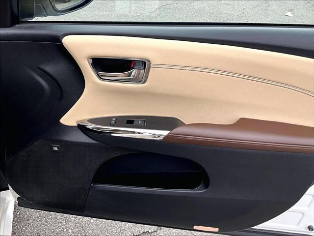 2018 Toyota Avalon Hybrid Limited