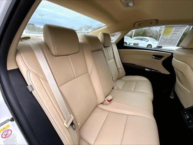2018 Toyota Avalon Hybrid Limited