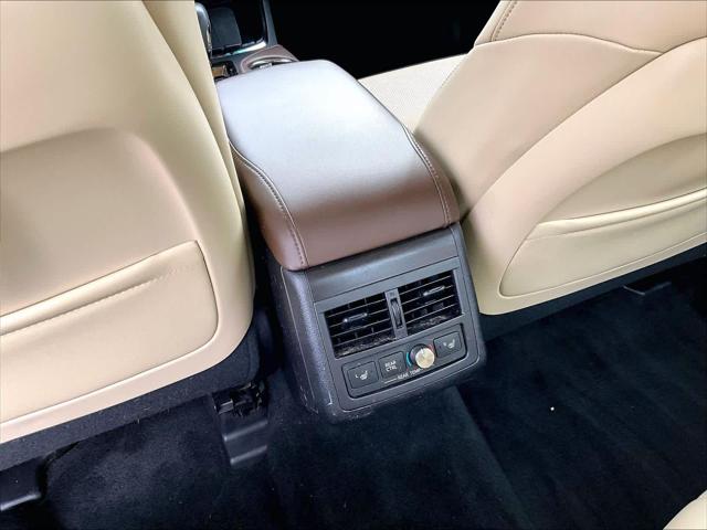 2018 Toyota Avalon Hybrid Limited