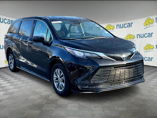 2024 Toyota Sienna LE for sale in Norwood, MA