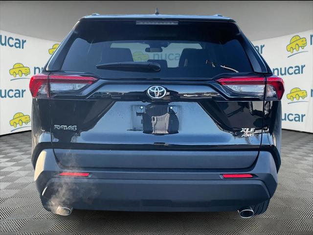 2023 Toyota RAV4 XLE
