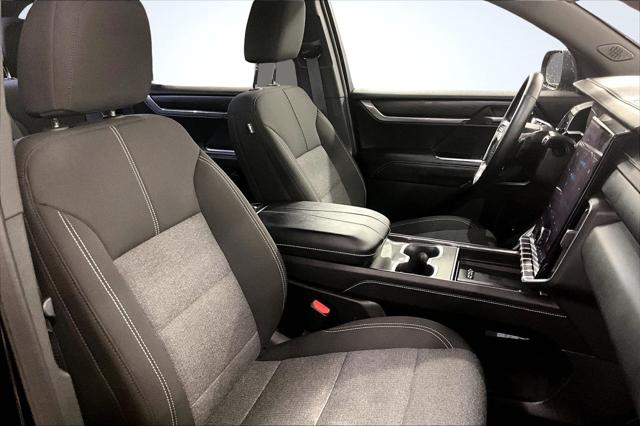 2025 GMC Acadia AWD Elevation