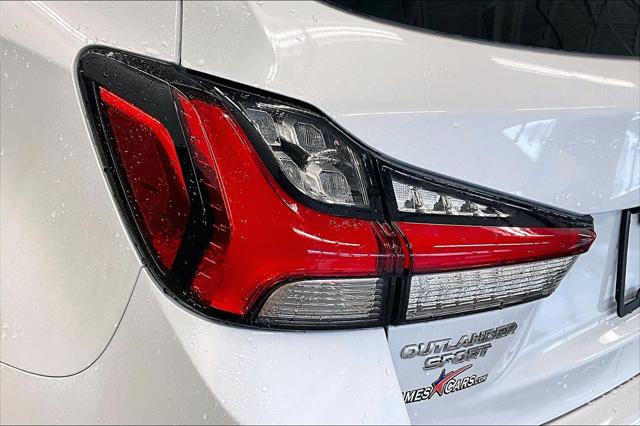 2022 Mitsubishi Outlander Sport Unknown