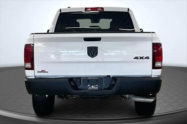 2024 Ram 1500 Classic Warlock Crew Cab 4x4 5'7" Box