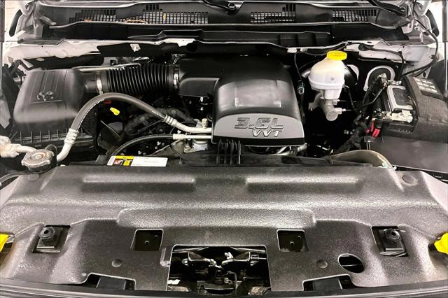 2024 Ram 1500 Classic Warlock Crew Cab 4x4 5'7" Box