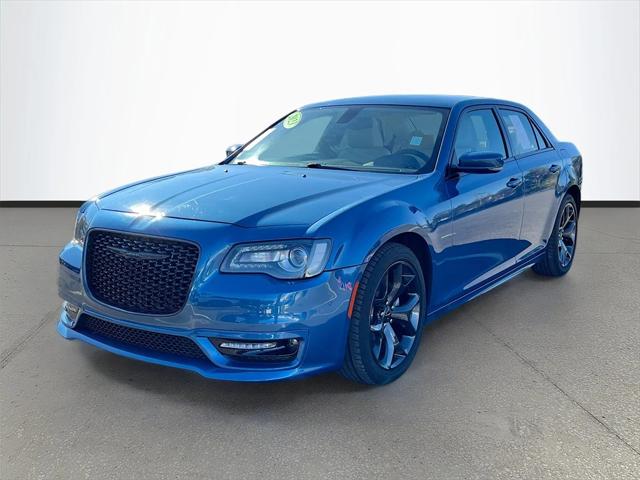 2023 Chrysler 300 Touring L