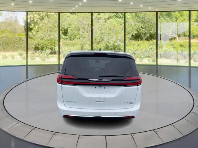 2026 Chrysler Pacifica Limited AWD