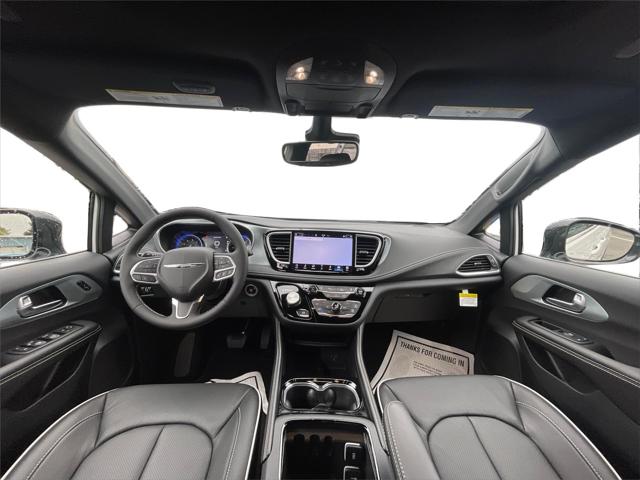 2026 Chrysler Pacifica Limited AWD